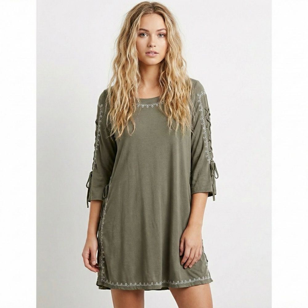 ✨ NWOT POL Olive Green Lace Up Embroidered Boho Mini Dress Small Cozy Tunic